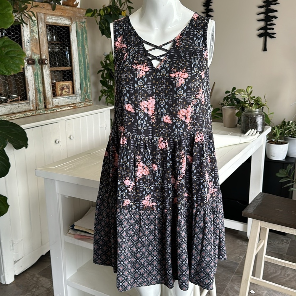 Rewind  size med boho floral midi dress